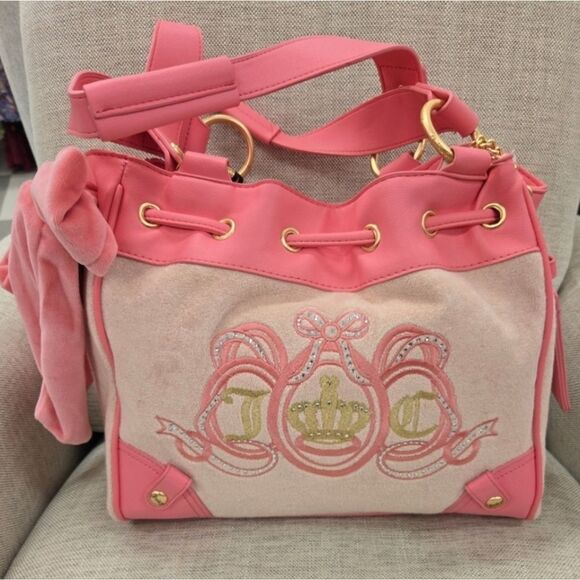 Juicy Couture Handbags - VIRAL Juicy Couture Lovers Club Tote Handbag